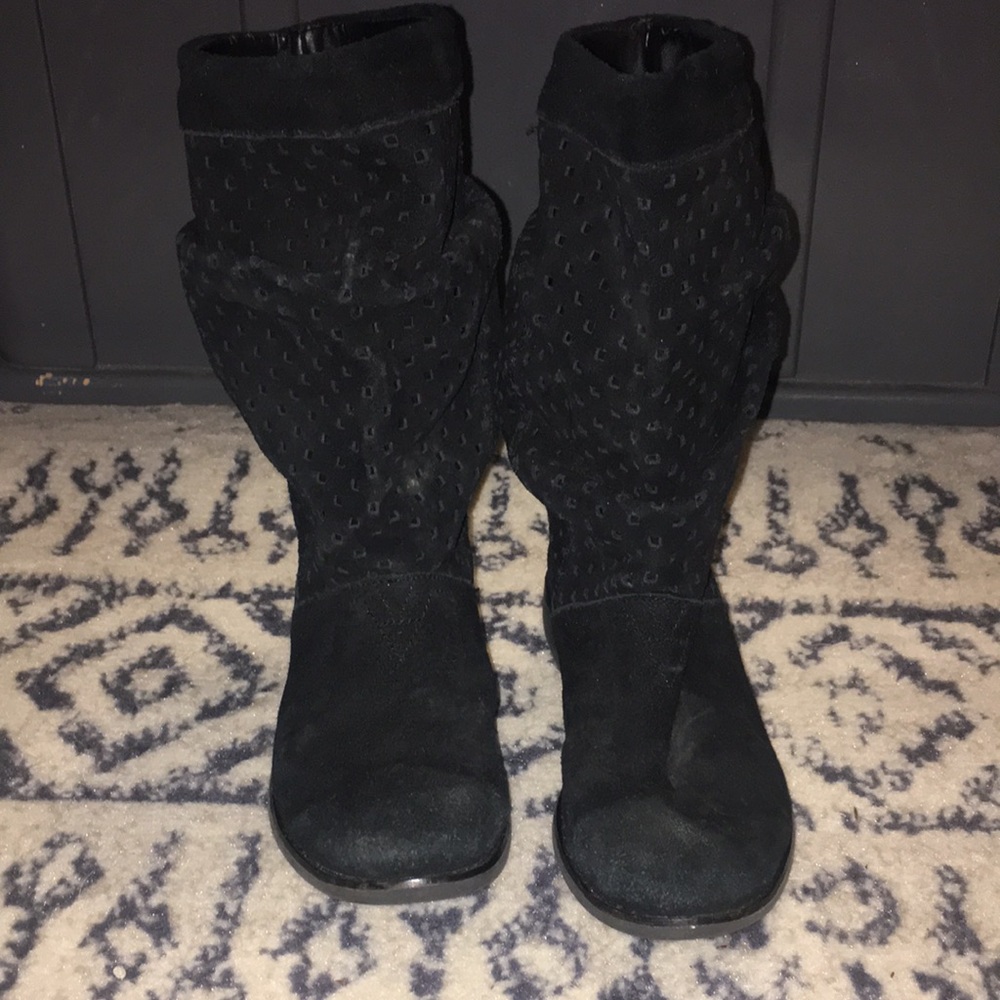 Toms black boots‎